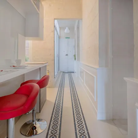 Rodrigo * La Valette